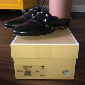 Michael Kors Natasha Slide, size 6!